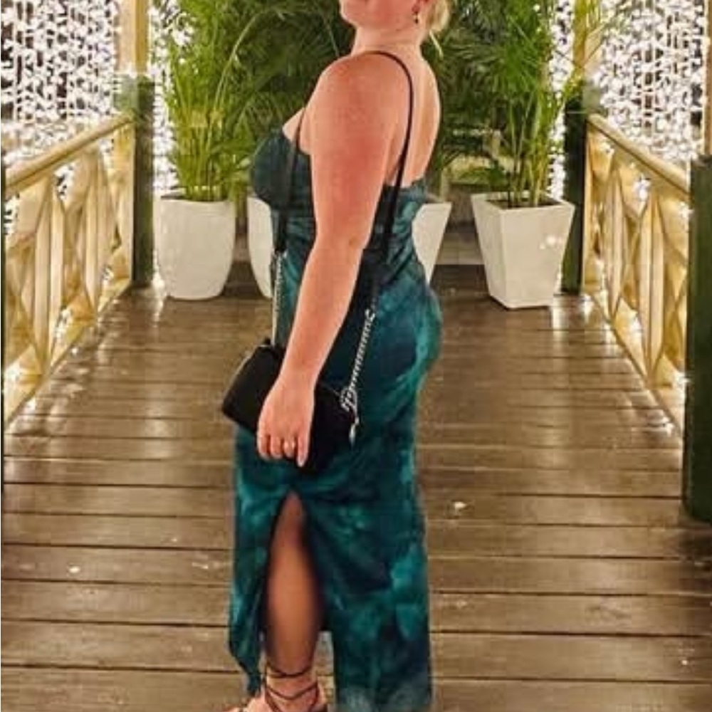 Elegant Teal Evening Dress